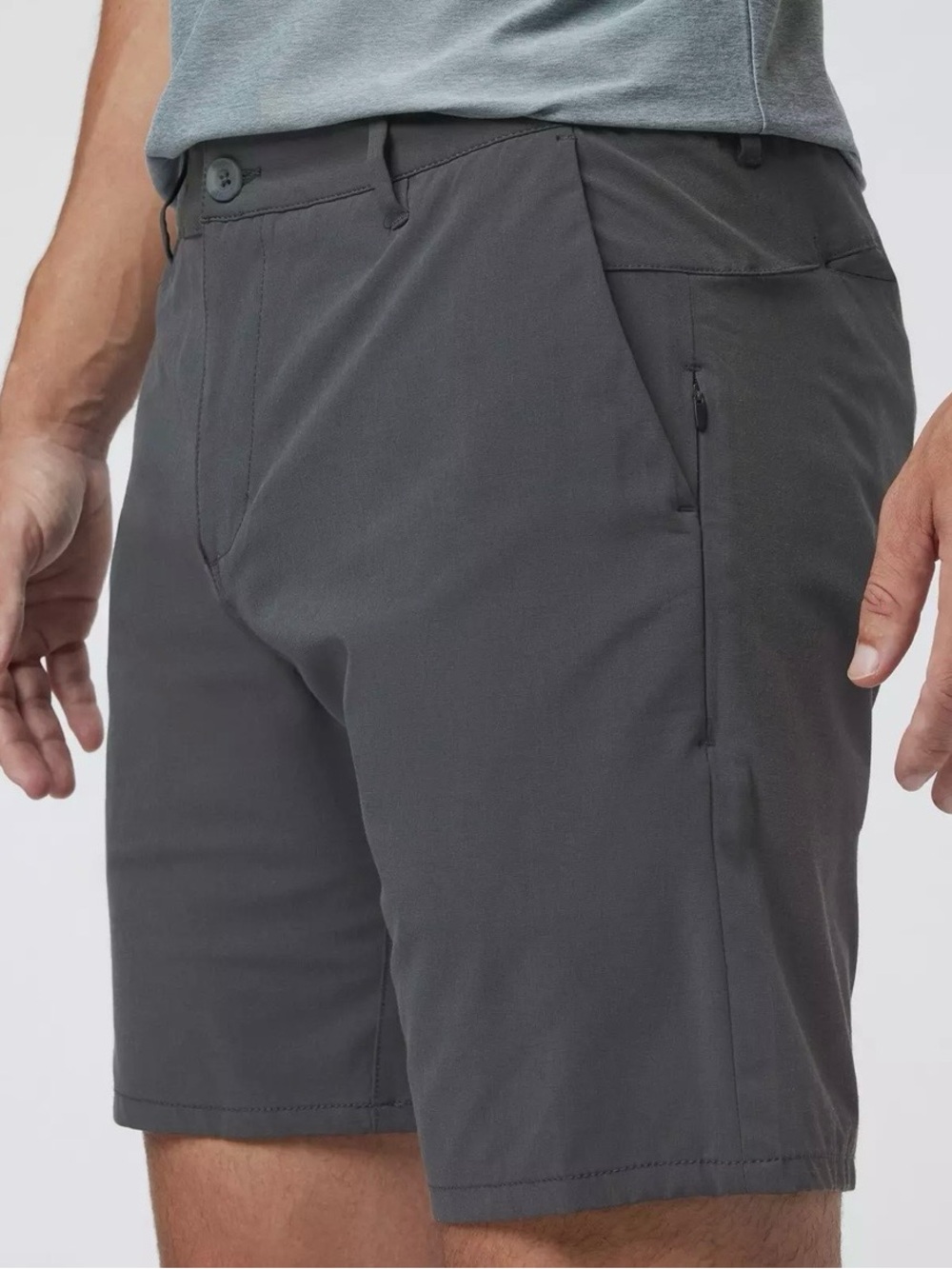Mens Vuori Aim 8” Shorts Like New